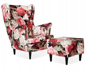 Ohrensessel-Sessel mit floralem Hocker im englischen Stil