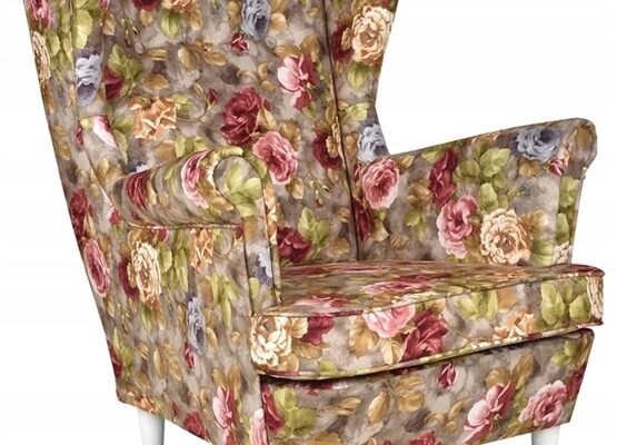 f330beb03e3cc8038b31d2550898df2a-1.jpg Ohrensessel Sessel Rosen auf dunkelbeigem Hintergrund