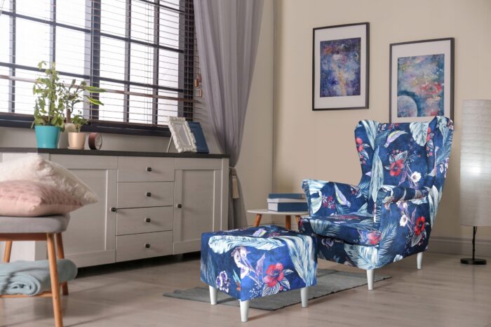 f99a0e02b4239e9a699c96e7ff6e84c1-1.jpg Ohrensessel Sessel mit Kinderleuchten für das Kinderzimmer