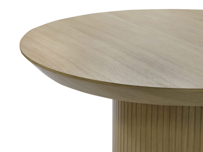 Solider, unverwechselbarer Klapptisch HELIOS