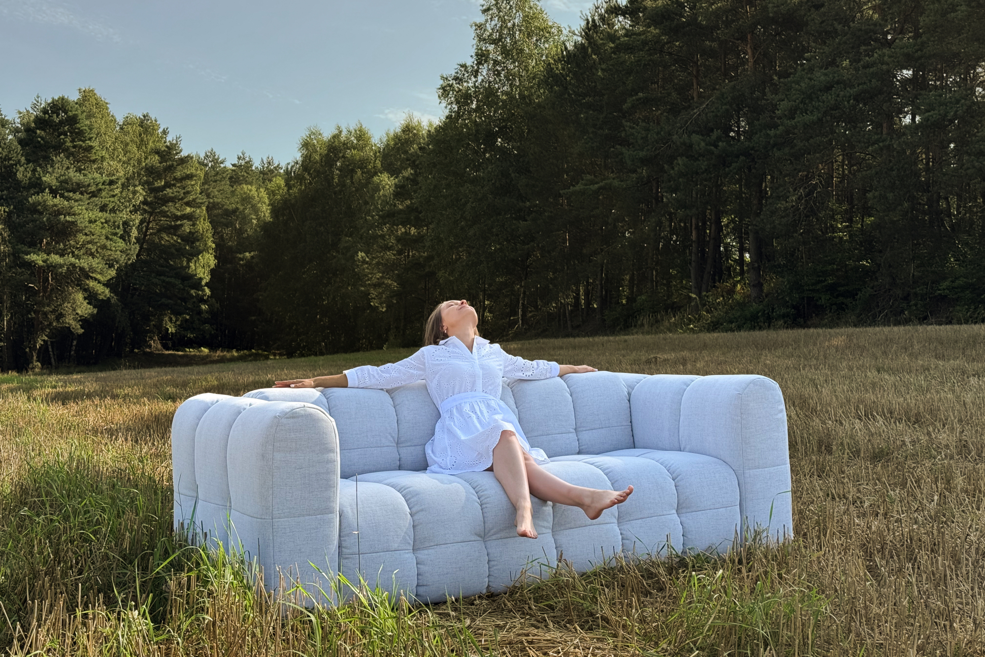 Schlafsofa im Wohnzimmer – so schaffen Sie mehr Platz